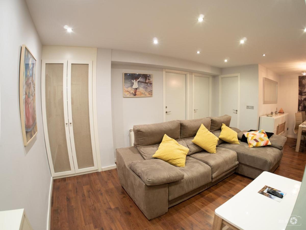 Piso Centrico "Villa Revallines" โอเบียโด ภายนอก รูปภาพ
