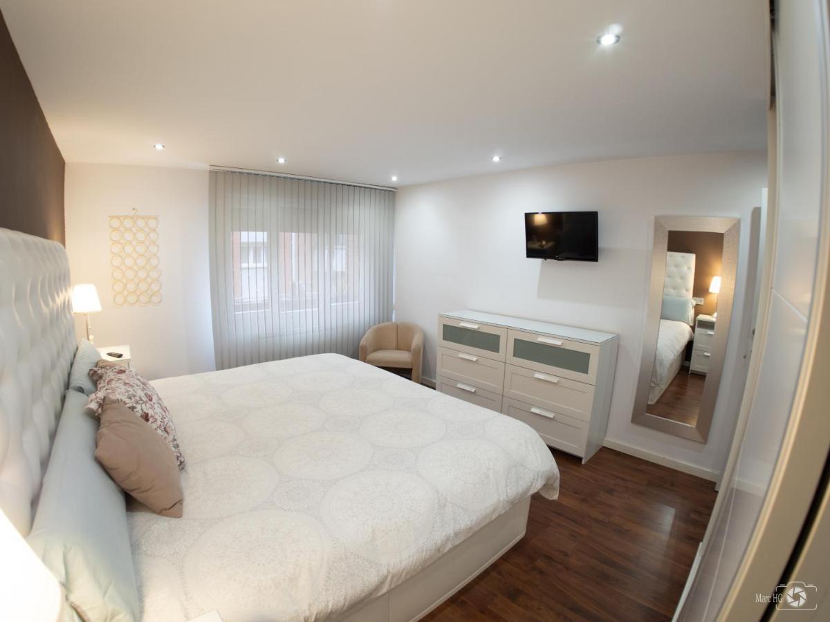 Piso Centrico "Villa Revallines" โอเบียโด ภายนอก รูปภาพ