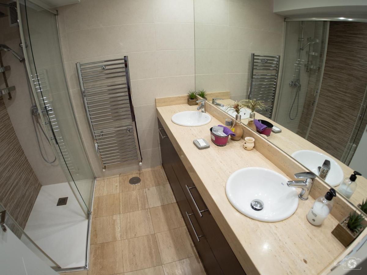 Piso Centrico "Villa Revallines" โอเบียโด ภายนอก รูปภาพ