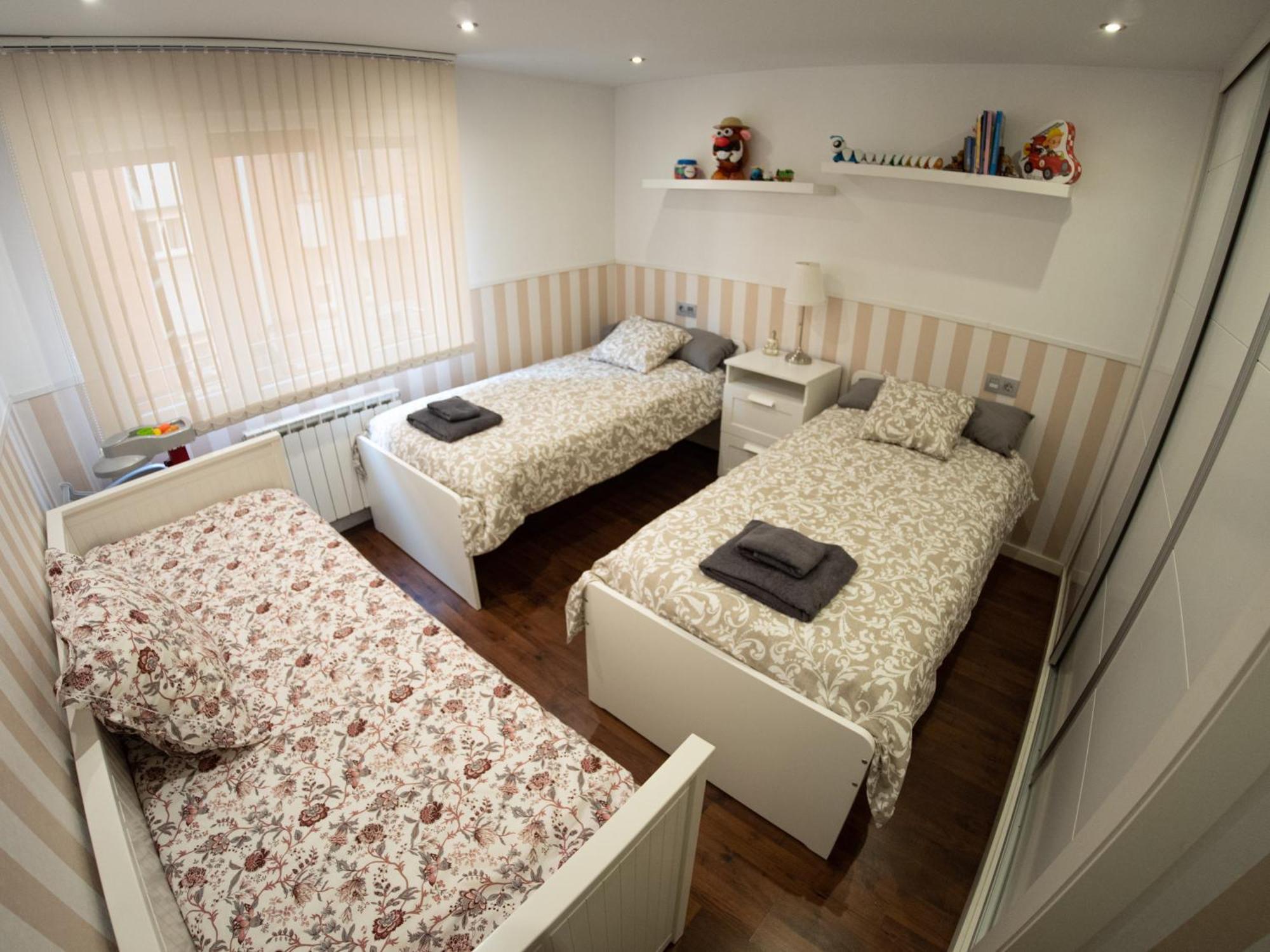 Piso Centrico "Villa Revallines" โอเบียโด ภายนอก รูปภาพ